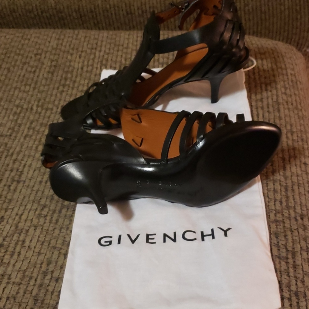 Givenchy low heel summer shoes